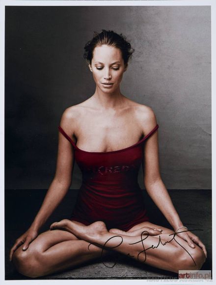 LEIBOVITZ Annie | Christy Turlington. Yoga, 2002