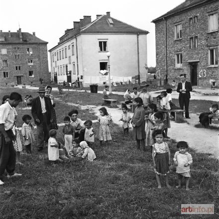 KOSIDOWSKI Jan | Cyganie - mieszkańcy Nowej Huty, 1952