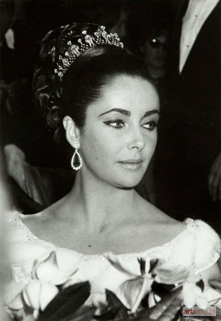 SAS Andre | Elizabeth Taylor