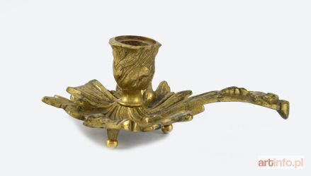 Bużuarek na trzech nóżkach