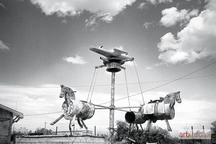 SOKÓŁ Łukasz | Z CYKLU EAST-WEST, MOJAVE DESERT, CA, USA, 2003