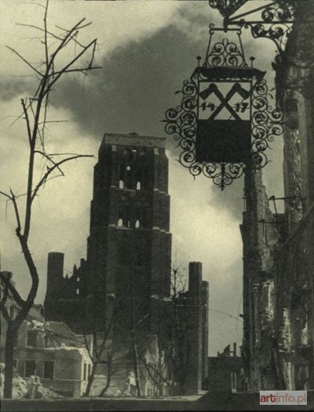 HANEMAN Eugeniusz | Gdańsk. Kośćiół Mariacki, 1946r.