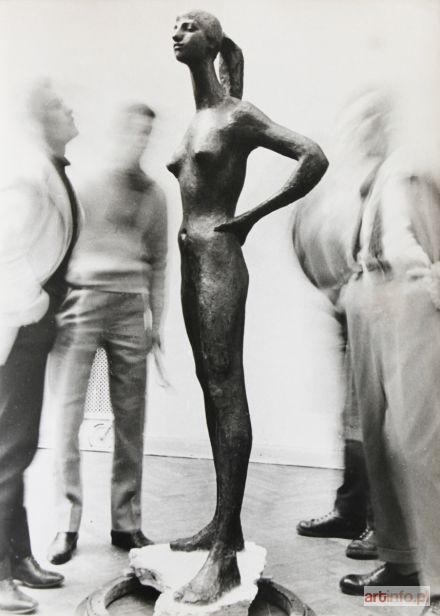 KOSIŃSKI Jerzy | At The Art Gallery